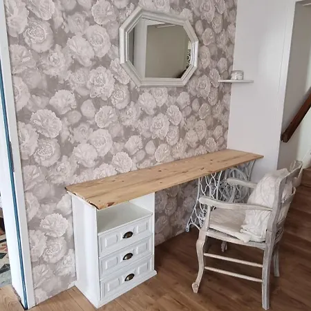 Joli * Javerlhac-et-la-Chapelle-Saint-Robert